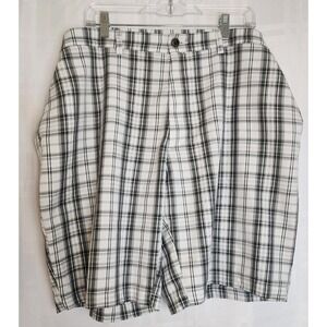 Haggar H26 Golf Shorts 44 Black Grey White Plaid  Multi-Pocket Casual Flat